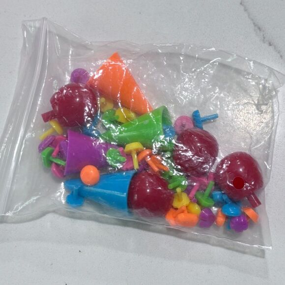 Cupcake Race | Kids Family Board Game Night - Picture 7 of 11